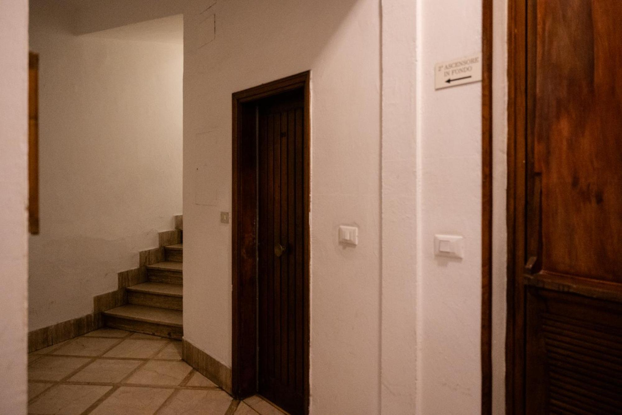 Apartamento Smooth Mansion In Ponte Vecchio Florencia Exterior foto