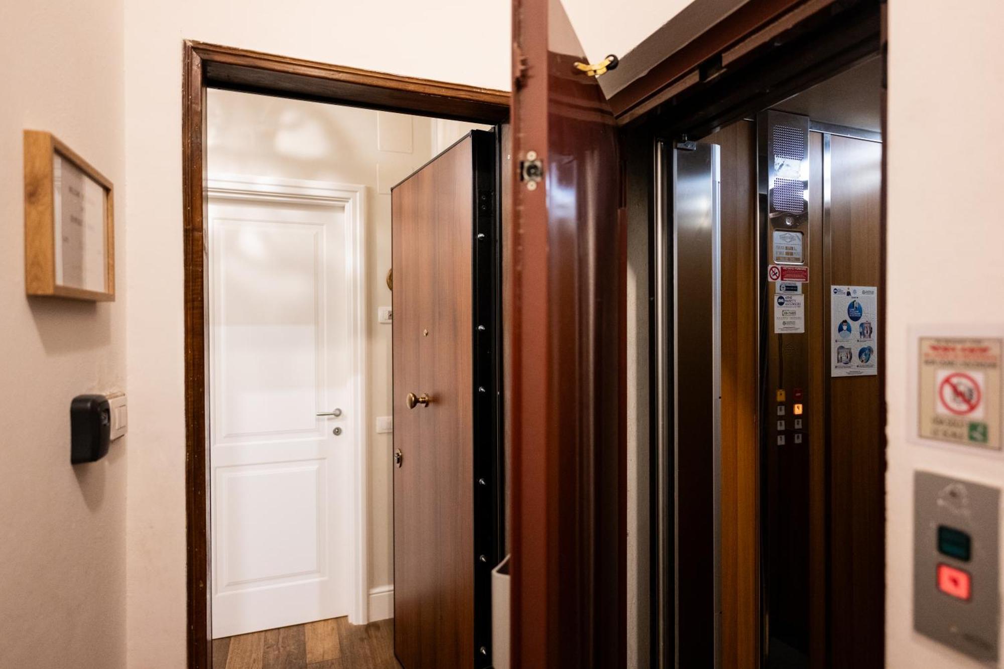Apartamento Smooth Mansion In Ponte Vecchio Florencia Exterior foto